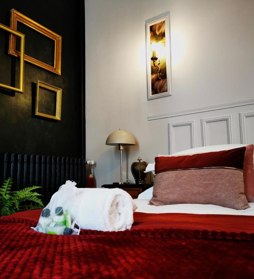 Belle Reine - 3 Appartements En Coeur De Centre-Ville Aix-les-Bains Eksteriør billede