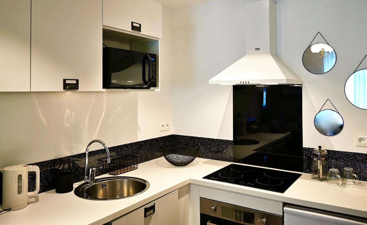 Belle Reine - 3 Appartements En Coeur De Centre-Ville Aix-les-Bains Eksteriør billede