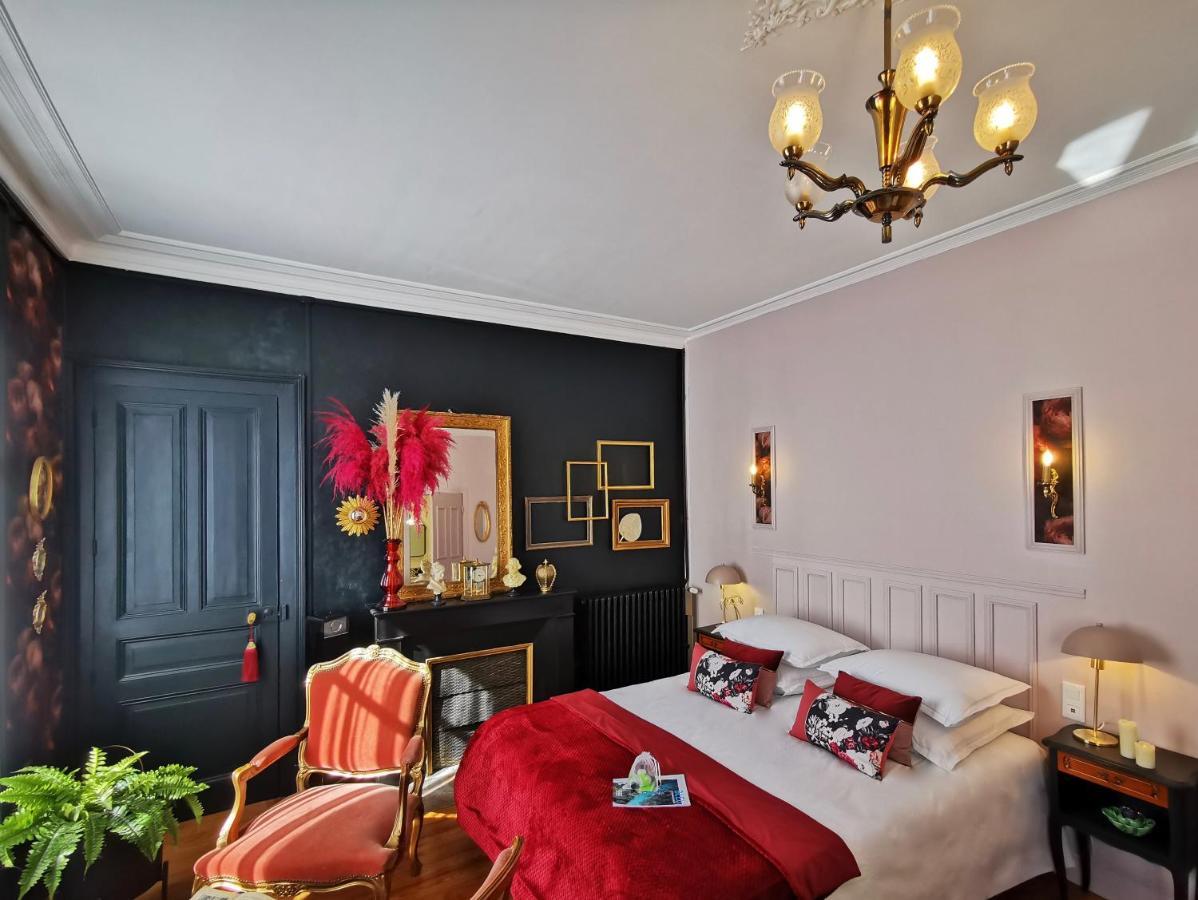 Belle Reine - 3 Appartements En Coeur De Centre-Ville Aix-les-Bains Eksteriør billede